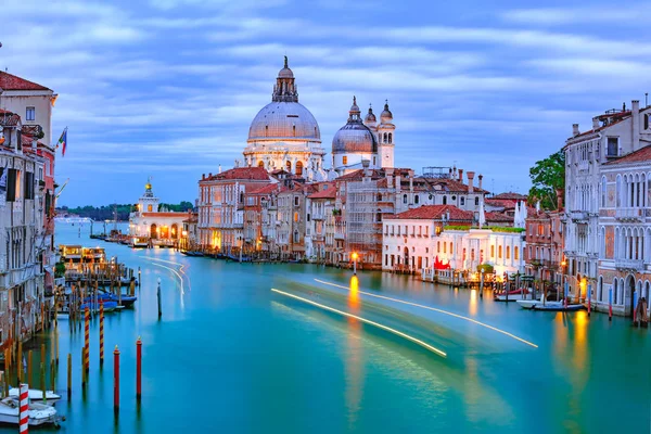 Grand canal at night in Venice, Italy — Stock Photo, Image