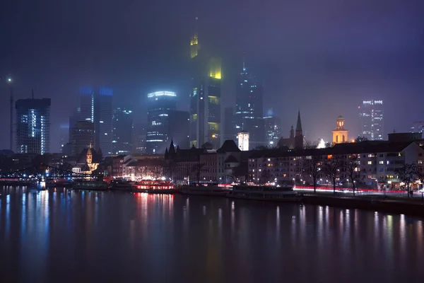 Frankfurt am Main am Morgen, Deutschland — Stockfoto