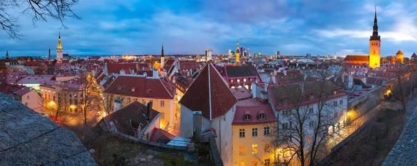 Night aerial cityscape of Tallinn, Estonia — Stock Photo, Image