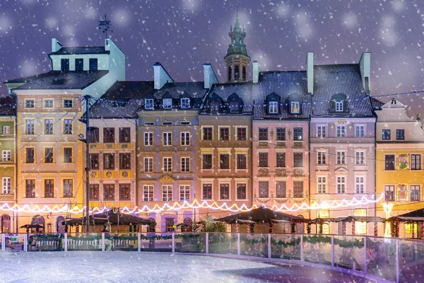 Gamla stans marknadstorg i morgon, Warszawa, Polen. — Stockfoto