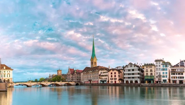 Zurigo, città più grande della Svizzera — Foto Stock