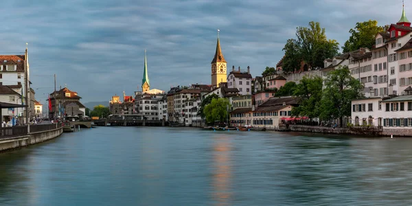 Zurych, największe miasto w Szwajcarii — Zdjęcie stockowe