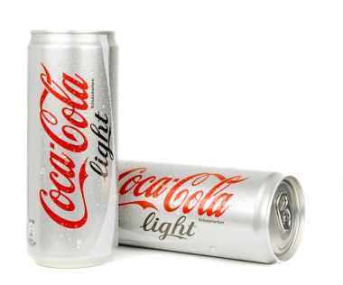 İki kutu ıslak coca cola light