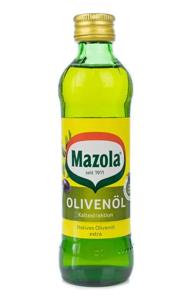 ドイツ ニーダーザクセンエイプリル社2020年23日 白い背景にマゾラ料理オリーブオイルのガラス瓶 — ストック写真
