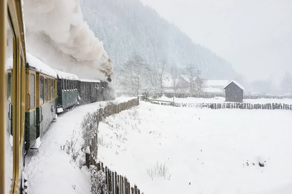 eski buharlı tren 