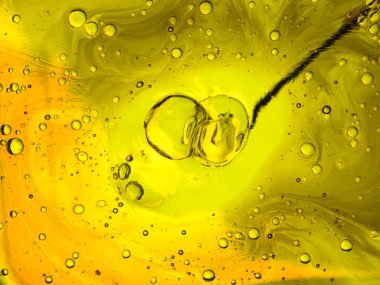 Yeşil baloncuklar enjekte 