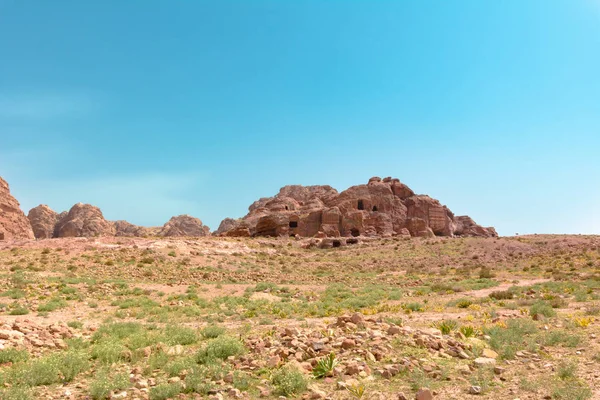 Cave dwellings in Petra — Stock Photo, Image