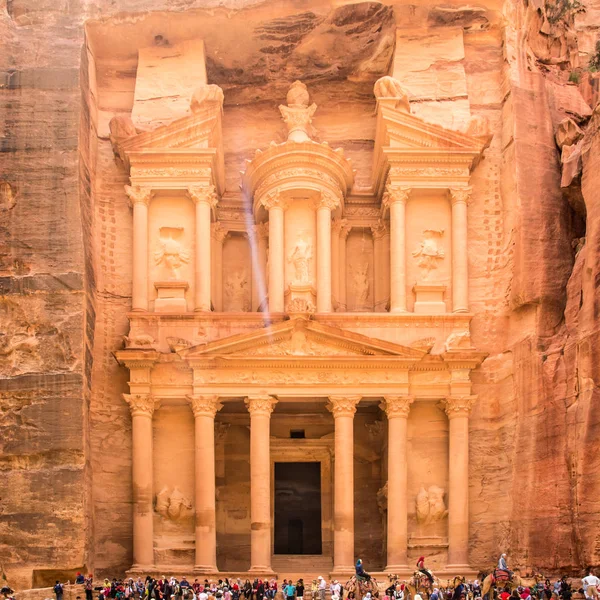 Il tesoro di Petra, una delle sette meraviglie del mondo, Giordania Immagini Stock Royalty Free