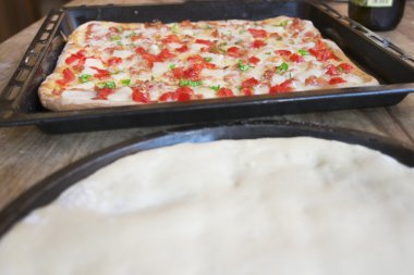 Pizza domates ve fesleğen taze adet