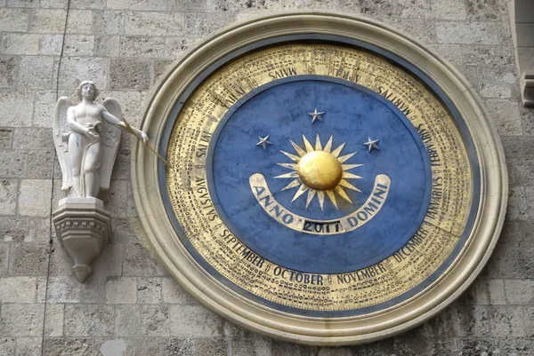 Perpetual calendar of the cathedral of Messina — Stock Photo, Image