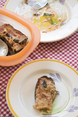 sonunda öğünde dolması patlıcan