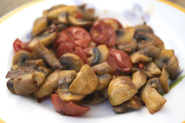 Stewed mushrooms with tomatoes — Stock Photo, Image