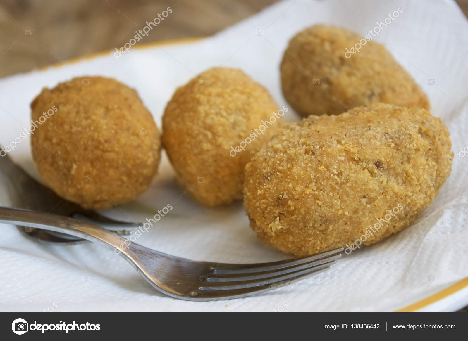 Pirinç Köftesi Pirinç Köftesi