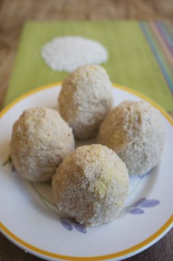 Kızarmış önce Sicilya arancini yapma