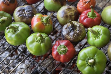 barbecuet biber ve domates