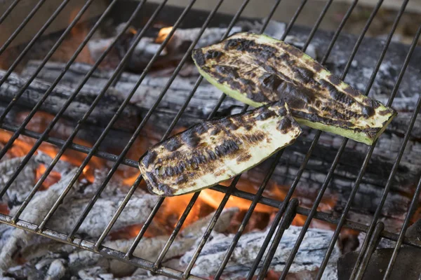 Tranches de courgettes grillées — Photo