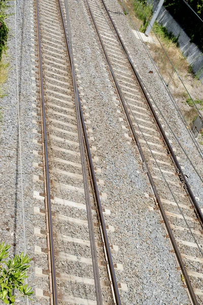 Yukarıda da görüleceği demiryolu hattı