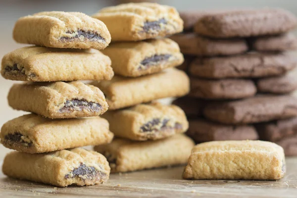 Gevulde en gedroogde ontbijt koekjes — Stockfoto