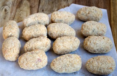 Daha önce İtalyan arancini kızarmış