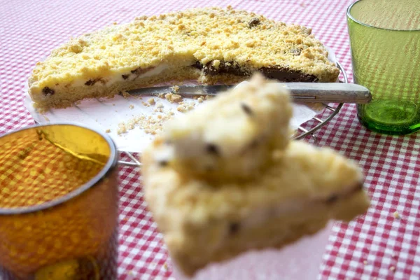 Zelfgemaakte ricotta crumble taart — Stockfoto