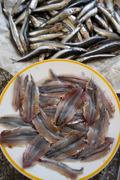 Filetes de anchoas crudas —  Fotos de Stock