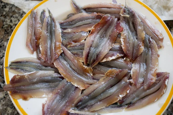 Filetes de anchoas crudas —  Fotos de Stock