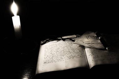 mum ışığında yansımaları ve medittions