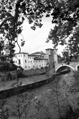 Roma 'daki Tiber Adası