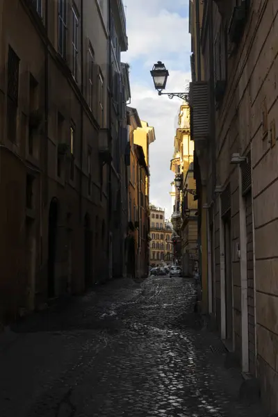 Roma 'da tarihi bir ara sokak — Stok fotoğraf