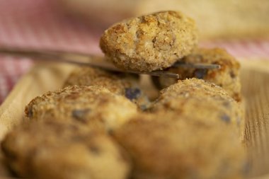 Kızarmış patlıcan köftesi Calabria usulü.