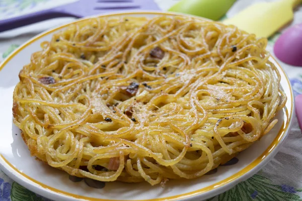 Frittata Van Spaghetti Traditioneel Recept Van Napoli — Stockfoto