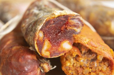soppressata salamı ve sıcak nduja tipik Calabria ürünleri
