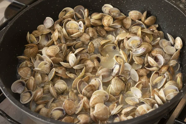 Lupini Clams Cooking Pan Season Pasta — Stock Photo, Image