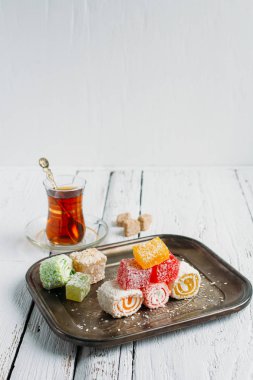 Türk tatlı ve çay