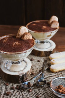 İtalyan tatlı Tiramisu dondurma yemek