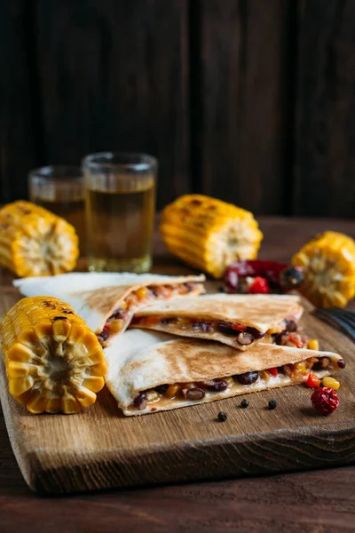 Quesadillas mexicanas vegetarianas con queso — Foto de Stock