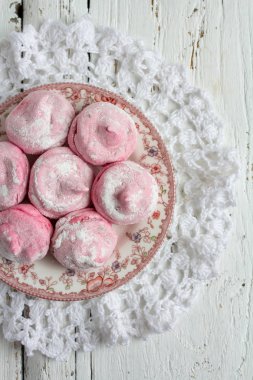 Ev yapımı pembe şekerleme üzümü - zephyr