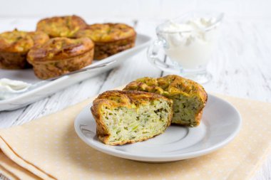 Kabak kekler otlar ile