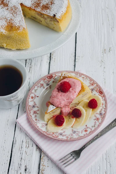 Diète Petit déjeuner avec tarte à la manne à la banane — Photo