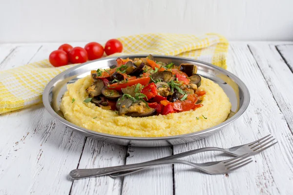 Mısır püresi ile sebze