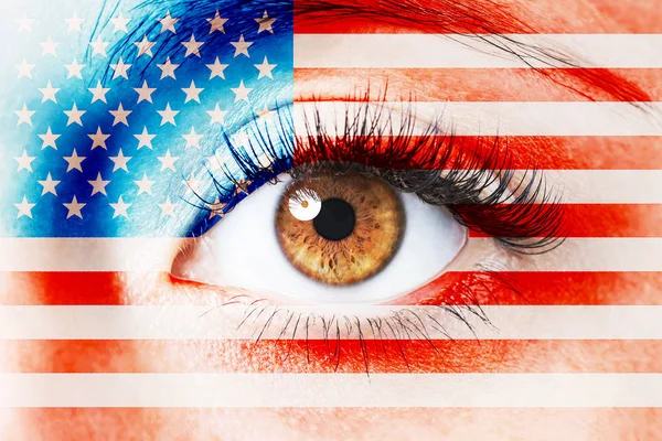 Close up image of human eye with USA flag over skin — Stock Photo, Image