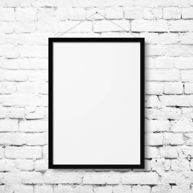 Beyaz boş fotoğraf çerçevesi mockup halatlar üzerinde beyaz tuğla duvar arka plan ile