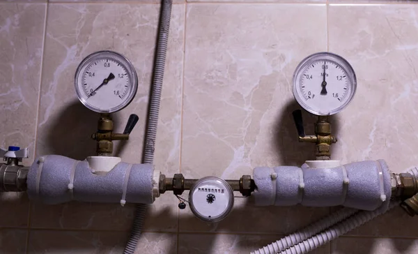 Heat metering : heat meters, meters of heat in the house. engine — Stock Photo, Image