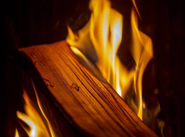 Burning wood close-up — Stock Photo, Image