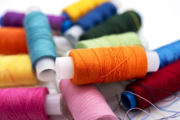 Multi Colored Threads Bobbins Horizontal Photo — Stock Photo, Image