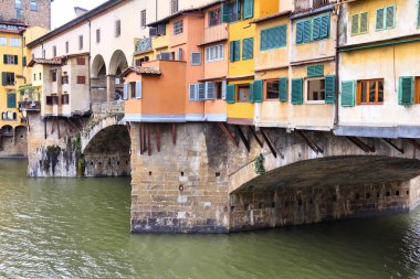 Ponte Vecchio - şehir mimarisi