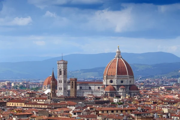 フィレンツェ, イタリア - 都市建築 — ストック写真