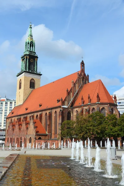 Igreja de Berlim - cidade na Europa — Fotografia de Stock