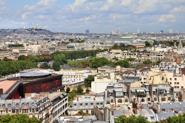 Paris cityscape - столица Франции — стоковое фото