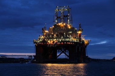 Petrol rig İnşaat